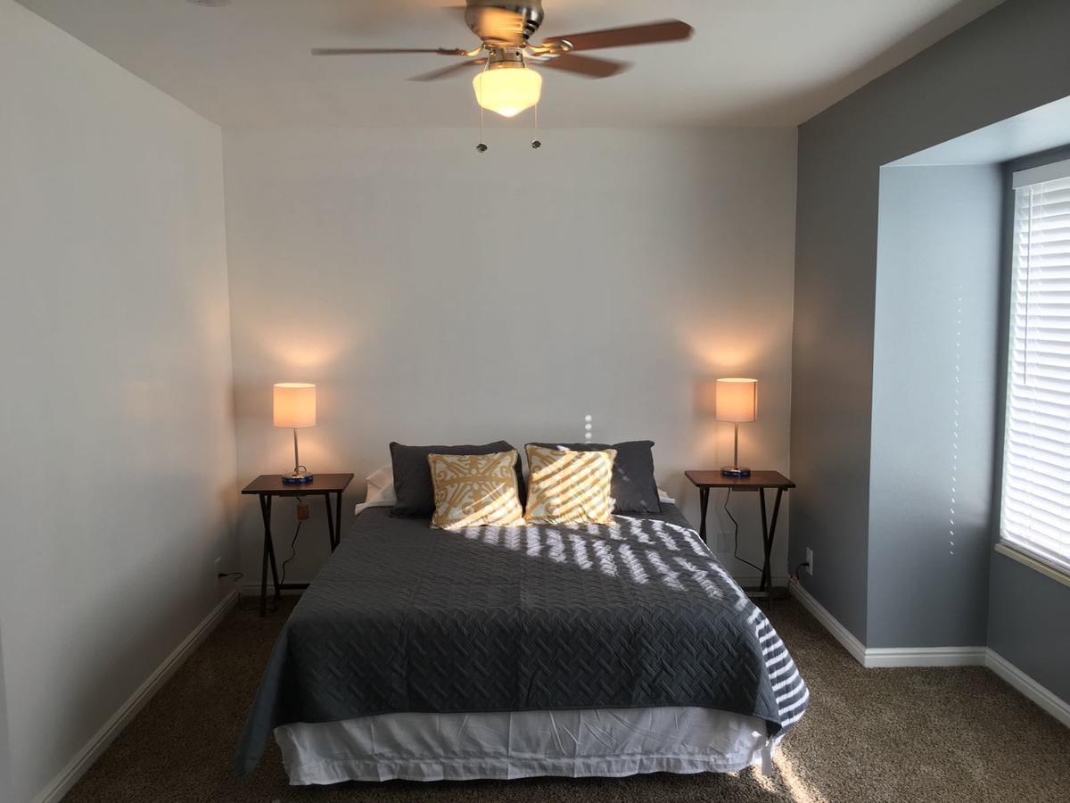 Large Room Near Uvu & Byu โอเร็ม ภายนอก รูปภาพ